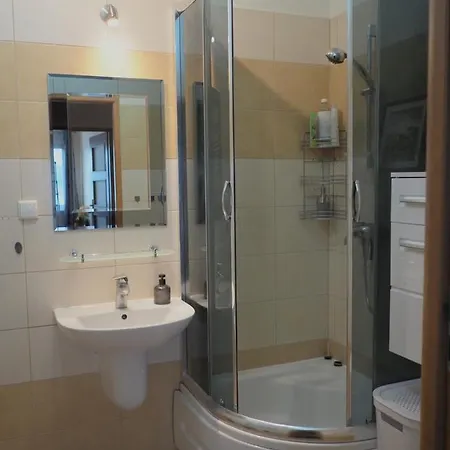 Apartamento Platan Patio 2- Berry