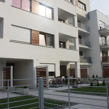 Platan Patio 2- Berry Apartamento